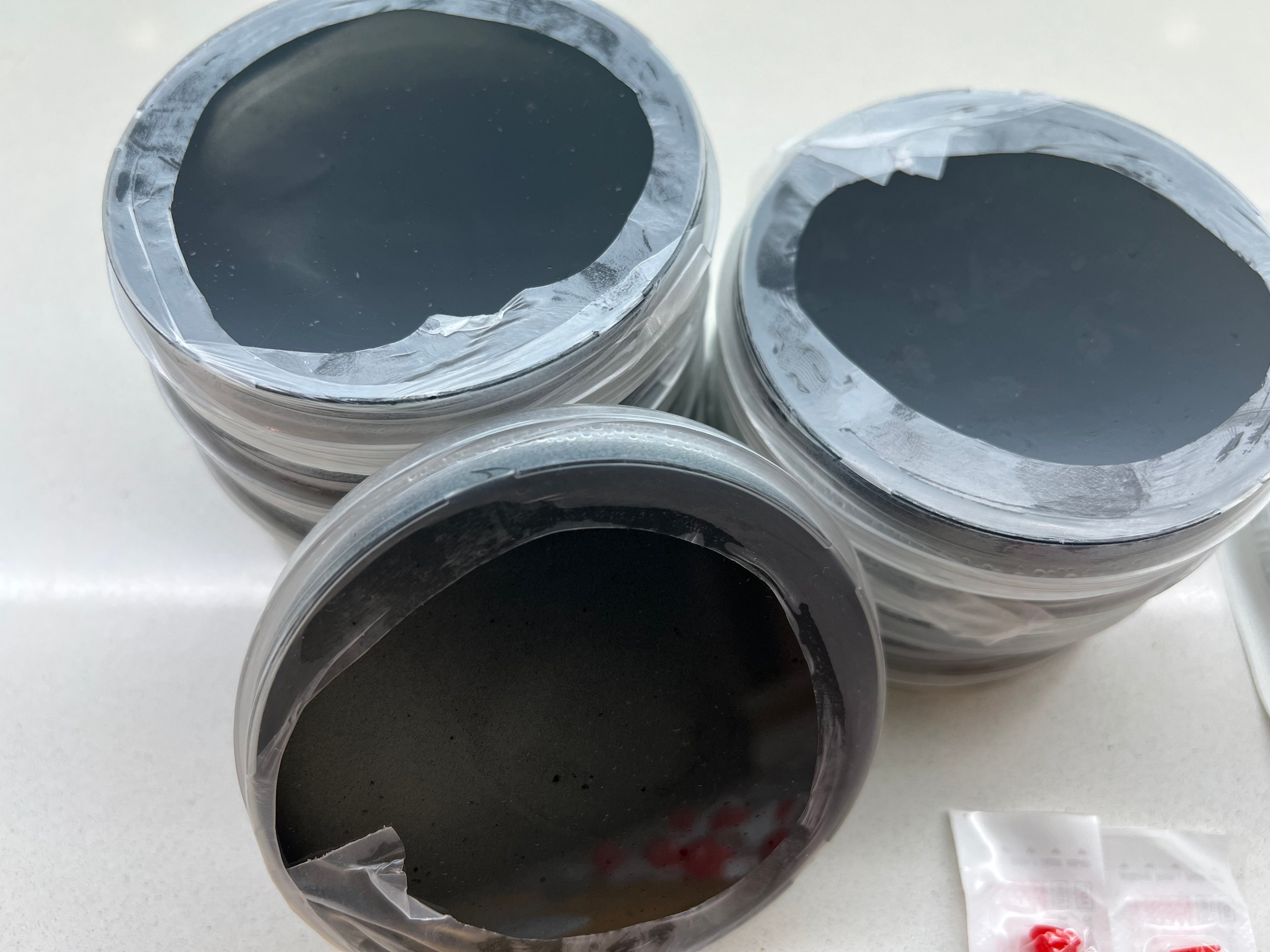 Kit Agar Completo Micologia | 10 Piastre Petri Nere 90mm + Applicatori Sterili + 100g MYA