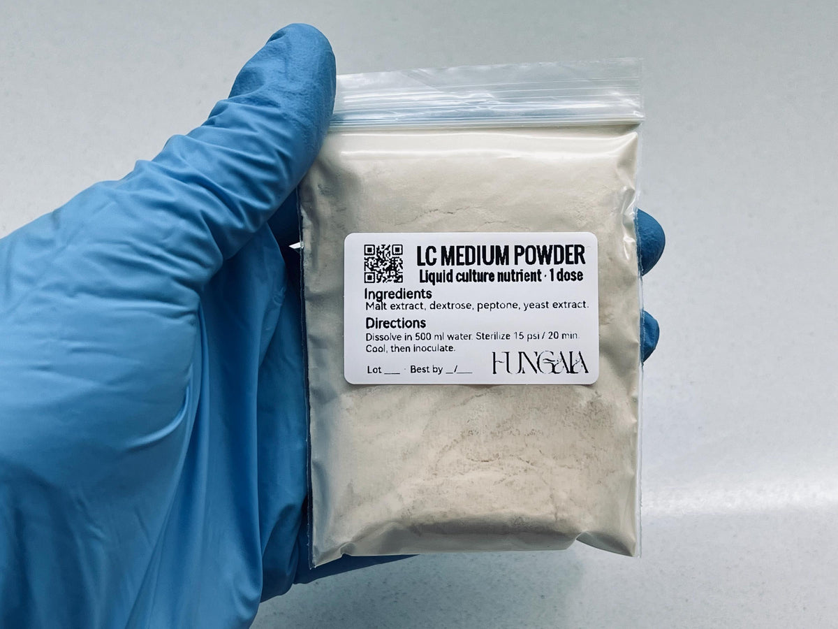Single-dose liquid culture medium powder sachets